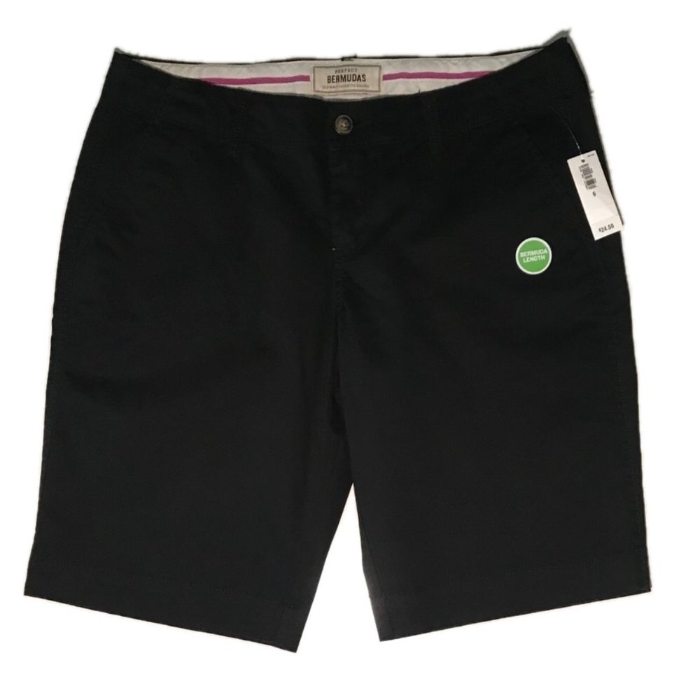 Old Navy Black Women’s Bermuda Shorts